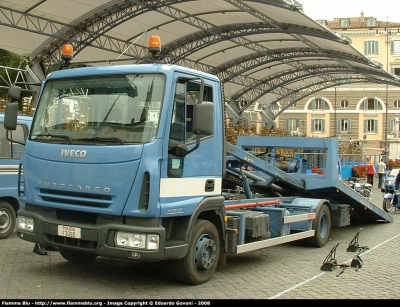 Iveco EuroCargo 120EL21 II serie
Polizia di Stato
Parole chiave: Iveco EuroCargo_120EL21_IIserie PoliziaF3095 Festa_della_Polizia_2008