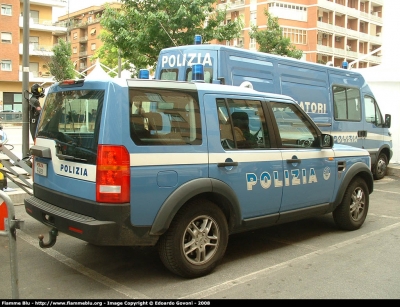 Land Rover Discovery 3
Polizia di Stato
Sommozzatori
Parole chiave: Land_Rover Disovery_3 Polizia Sommozzatori F4991 Festa_della_Polizia_2008