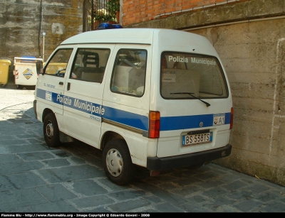 Piaggio Porter
PM Vernazza
Parole chiave: Piaggio Porter PM_Vernazza