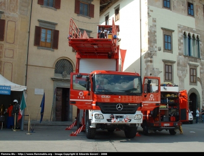 Mercedes-Benz Actros 1844 4x4 II serie
Vigili del Fuoco
Comando Provinciale di Pisa
Distaccamento Aeroportuale
Automezzo Soccorso Aeroportuale allestimento Bai
VF 25233
Parole chiave: Mercedes-Benz Actros_1844_4x4_IIserie VF25233 Giornate_della_Protezione_Civile_Pisa_2008