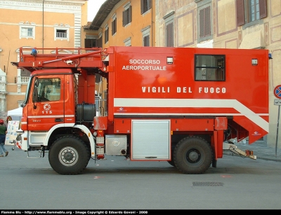 Mercedes-Benz Actros 1844 4x4 II serie
Vigili del Fuoco
Comando Provinciale di Pisa
Distaccamento Aeroportuale
Automezzo Soccorso Aeroportuale allestimento Bai
VF 25233
Parole chiave: Mercedes-Benz Actros_1844_4x4_IIserie VF25233 Giornate_della_Protezione_Civile_Pisa_2008