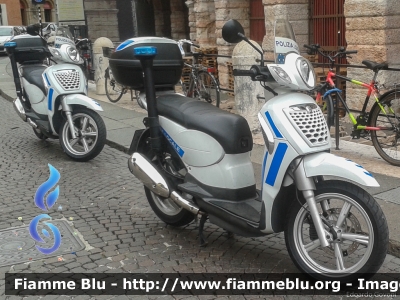 Aprilia Sportcity 125
Polizia Locale Verona
Parole chiave: Aprilia Sportcity_125