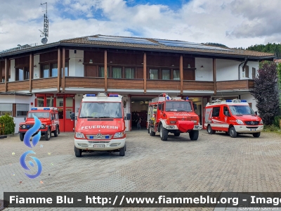 Corpo Volontario di Perca (BZ)
Vigili del Fuoco
Unione Distrettuale Bassa Val Pusteria
Freiwillige Feuerwehr Percha
