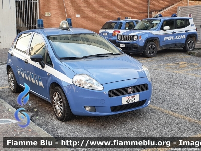 Fiat Grande Punto
Polizia di Stato
Polizia Ferroviaria
POLIZIA H0095
Parole chiave: Fiat Grande_Punto POLIZIAH0095