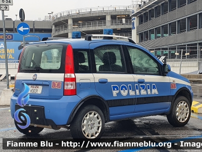 Fiat Nuova Panda 4x4 Climbing I serie
Polizia di Stato
Polizia Ferroviaria
POLIZIA H3031
Parole chiave: Fiat Nuova_Panda_4x4_Climbing_Iserie POLIZIAH3031