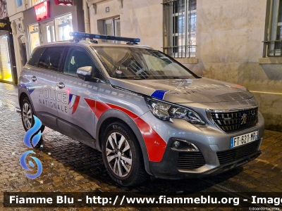 Peugeot 5008
France - Francia
Police Nationale
Parole chiave: Peugeot 5008