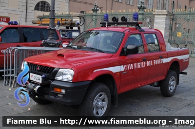 Mitsubishi L200 III serie
Vigili del Fuoco
Comando Provinciale di Torino
Distaccamento Volontario di Alpignano (TO)
VF 21244
Parole chiave: Mitsubishi L200_IIIserie VF21244 Raduno_ANVVF_2011