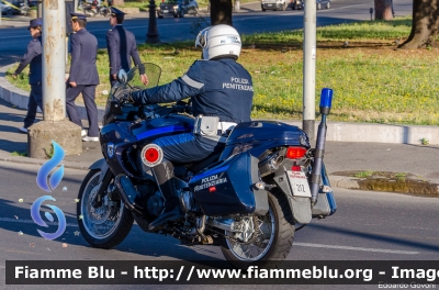 Aprilia Caponord 1000 II serie
Polizia Penitenziaria
Motocicletta Utilizzata dal Nucleo Radiomobile per i Servizi Istituzionali
POLIZIA PENITENZIARIA 212
Parole chiave: Aprilia Caponord_1000_IIserie POLIZIAPENITENZIARIA212 Festa_della_Repubblica_2014