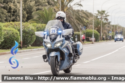 Yamaha FJR 1300 II serie
Polizia di Stato
Polizia Stradale
in scorta al Giro d'Italia 2023
Moto 21
Parole chiave: Yamaha FJR_1300_IIserie