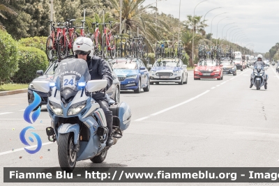 Yamaha FJR 1300 II serie
Polizia di Stato
Polizia Stradale
in scorta al Giro d'Italia 2023
Moto 24
Parole chiave: Yamaha FJR_1300_IIserie