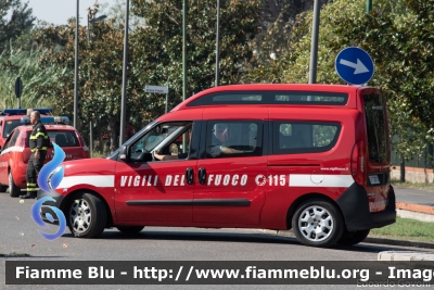 Fiat Doblò XL IV serie
Vigili del Fuoco
Comando Provinciale di Grosseto
VF 28710
Parole chiave: Fiat Doblò_XL_IVserie VF28710