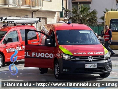 Volkswagen Caddy 4Motion III serie restyle
Vigili del Fuoco
Comando Provinciale di Imperia
Distaccamento di Ventimiglia
Sperimentazione automezzi per centri storici
Veicolo Antincendio
Allestimento Ciabilli
VF 29054
Parole chiave: Volkswagen Caddy_4Motion_IIIserie_restyle VF29054