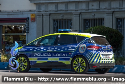 Renault Scenic IV serie
España - Spain - Spagna
Policìa Local Sevilla
Codice Automezzo: 474
Parole chiave: Renault Scenic_IVserie