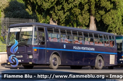 Iveco 370
Polizia Penitenziaria
POLIZIA PENITENZIARIA 705 AA
Parole chiave: Iveco 370 POLIZIAPENITENZIARIA705AA Festa_della_Repubblica_2014