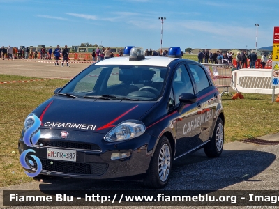 Fiat Punto VI serie
Carabinieri
Polizia Militare presso l'Aereonautica Militare
4° Stormo
AM CR 387
Parole chiave: Fiat Punto_VIserie AMCR387