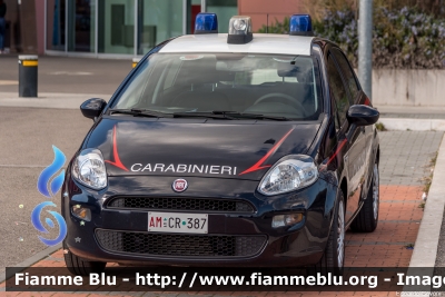 Fiat Punto VI serie
Carabinieri
Polizia Militare presso l'Aereonautica Militare
4° Stormo
AM CR 387
Parole chiave: Fiat Punto_VIserie AMCR387