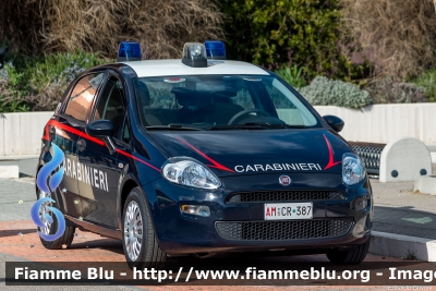 Fiat Punto VI serie
Carabinieri
Polizia Militare presso l'Aereonautica Militare
4° Stormo
AM CR 387
Parole chiave: Fiat Punto_VIserie AMCR387