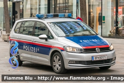 Volkswagen Touran III serie
Österreich - Austria
Bundespolizei
Polizia Federale Austriaca
BP 90171
Parole chiave: Volkswagen Touran_IIIserie BP90171