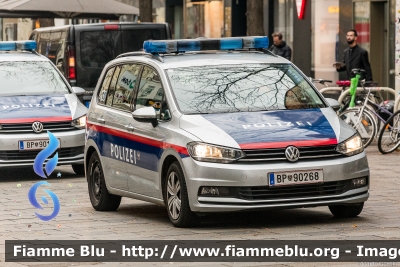 Volkswagen Touran III serie
Österreich - Austria
Bundespolizei
Polizia Federale Austriaca
BP 90268
Parole chiave: Volkswagen Touran_IIIserie BP90268