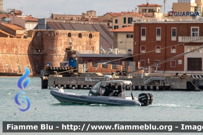 Gommone
Guardia di Finanza
B.S.O. 130
