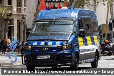 Volkswagen Crafter II serie
España - Spagna
Guardia Urbana
Ajuntament de Barcelona
UREP - Unidad de Refuerzo de Emergencias y Proximidad
C-333
Parole chiave: Volkswagen Crafter_IIserie