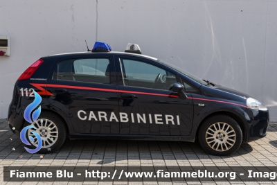 Fiat Grande Punto
Carabinieri
CC CX 278
Parole chiave: Fiat Grande_Punto CCCX278 Civil_Protect_2018