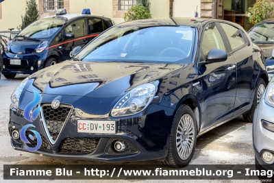 Alfa-Romeo Nuova Giulietta restyle
Carabinieri
CC DV 193
Parole chiave: Alfa-Romeo Nuova_Giulietta_restyle CCDV193