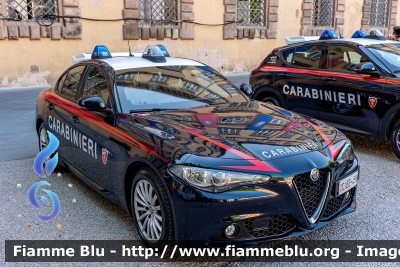 Alfa-Romeo Nuova Giulia
Carabinieri
Nucleo Operativo Radiomobile
CC EE 499
Parole chiave: Alfa-Romeo Nuova_Giulia CCEE499