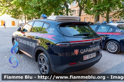 Alfa-Romeo Tonale
Carabinieri
Nucleo Operativo Radiomobile
Allestimento FCA
CC EN 921
Parole chiave: Alfa-Romeo Tonale CCEN921