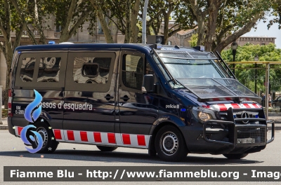 Mercedes-Benz Sprinter III serie restyle
España - Spagna
Mossos d'Esquadra
Brigada Mòbil
CME 0192
Parole chiave: Mercedes-Benz Sprinter_IIIserie_restyle CME0192