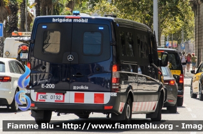 Mercedes-Benz Sprinter III serie restyle
España - Spagna
Mossos d'Esquadra
Brigada Mòbil
CME 0192
Parole chiave: Mercedes-Benz Sprinter_IIIserie_restyle CME0192