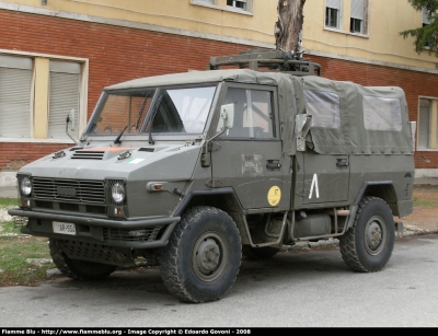 Iveco VM90
Esercito Italiano
EI AR 554
Parole chiave: Iveco VM90 EIAR554