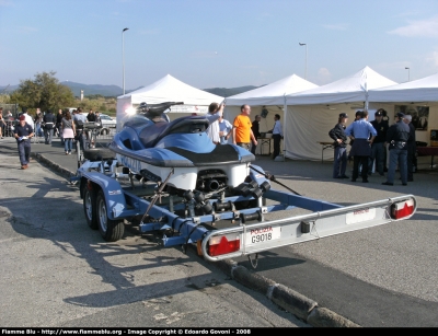 Carrello trasporto acquascooter
Polizia di Stato
Polizia G9018
Parole chiave: Carrello trasporto_acquascooter PoliziaG9018