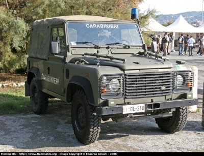 Land Rover Defender 90
Carabinieri
Polizia Militare presso l'Esercito
Battaglione Paracadutisti Folgore
EI BL 210
Parole chiave: Land_Rover Defender_90 EIBL210