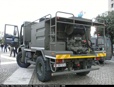 Iveco EuroCargo 100E21 4x4 II Serie
Marina Militare Italiana
Servizio Antincendio Presso la Base Maristaeli Luni
MM BK 574
Parole chiave: Iveco EuroCargo_100E21_4x4_IIserie MMBK574 festa_forze_armate