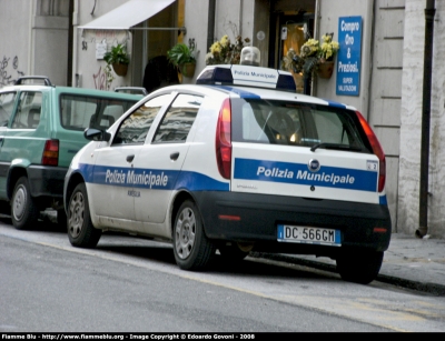 Fiat Punto III serie
Polizia Municipale Ameglia (SP)
Parole chiave: Fiat Punto_IIIserie