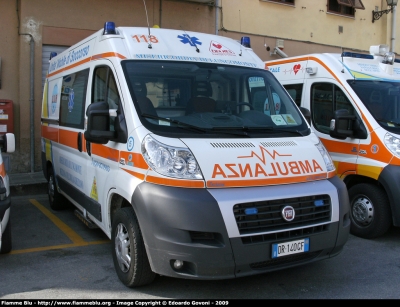 Fiat Ducato X250
Misericordia di Lungomonte
Allestita CEVI Carrozzeria Europea
Parole chiave: Fiat Ducato_x250 118_Pisa Misericordia_Lungomonte Ambulanza