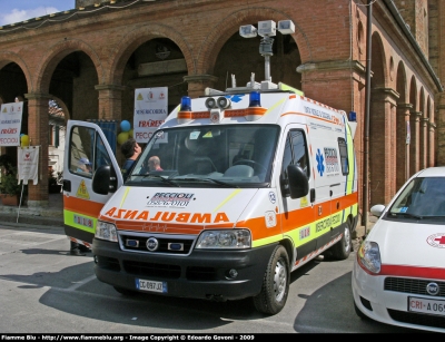 Fiat Ducato III serie
Misericordia di Peccioli
Allestimento Alessi & Becagli
Automezzo equipaggiato con torre faro
Parole chiave: Fiat Ducato_IIIserie 118_Pisa Misericordia_Peccioli Ambulanza