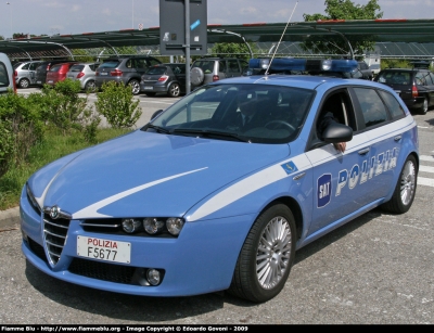 Alfa Romeo 159 Sportwagon
Polizia di Stato
Polizia Stradale in servizio sull'autostrada A12 SAT
POLIZIA F5677
Parole chiave: Alfa-Romeo 159_Sportwagon PoliziaF5677