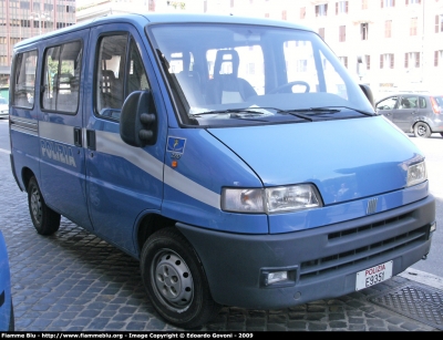 Fiat Ducato II serie
Polizia di Stato
Polizia Stradale
POLIZIA E9351
Parole chiave: Fiat Ducato_IIserie PoliziaE9351 Festa_della_Polizia_2009