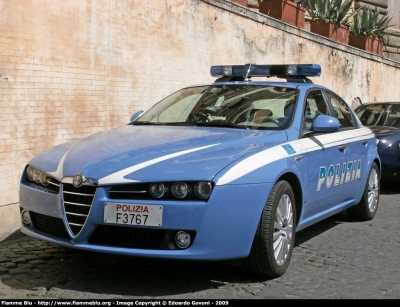 Alfa Romeo 159 Q4
Polizia di Stato
Nucleo Scorte del Quirinale
POLIZIA F3767
Parole chiave: Alfa-Romeo 159_Q4 PoliziaF3767 Festa_della_Polizia_2009