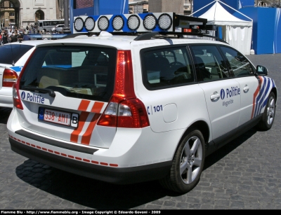 Volvo V70 III serie
Koninkrijk België - Royaume de Belgique - Königreich Belgien - Belgio
Police Fédérale
Wegpolitie - Polizia Stradale
Parole chiave: Volvo V70_IIIserie Festa_della_Polizia_2009