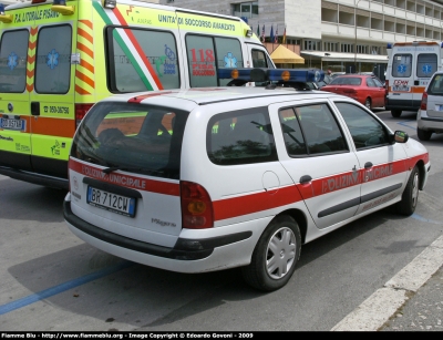 Renault Megane Break I serie
Polizia Municipale Santa Croce sull'Arno
Parole chiave: Renault Megane_Break_Iserie PM_Santa_Croce_Sull'Arno Festa_della_Polizia_2009