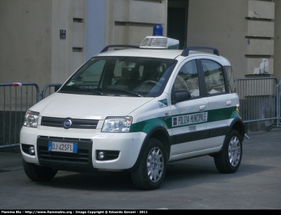 Fiat Nuova Panda 4x4 Climbing
Polizia Municipale Torino
Parole chiave: Fiat Nuova_Panda_4x4_Climbing