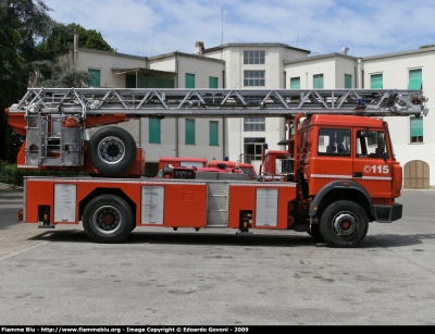 Iveco 190-26
Vigili del Fuoco
Comando Provinciale di Pisa
AutoScala
VF 17108
Parole chiave: Iveco 190-26 VF17108