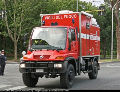 Mercedes Benz Unimog U500
Vigili del Fuoco
Nucleo Radio e Telecomunicazioni
VF 24615
Parole chiave: Mercedes-Benz Unimog_U500 VF 24615 Festa_della_Repubblica_2009