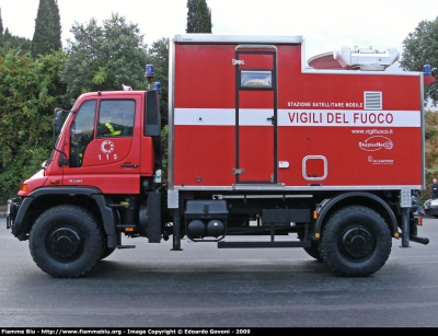 Mercedes Benz Unimog U500
Vigili del Fuoco
Nucleo Radio e Telecomunicazioni
VF 24615
Parole chiave: Mercedes-Benz Unimog_U500 VF 24615 Festa_della_Repubblica_2009