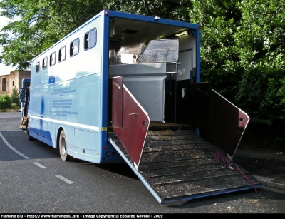 Iveco EuroCargo 160E28 II serie
Polizia di Stato
Reparto a Cavallo
Scuola per i Servizi a Cavallo, Foresta Burgos (Ss)
POLIZIA F9495
Parole chiave: Iveco EuroCargo_160E28_IIserie PoliziaF9495 Festa_della_Repubblica_2009