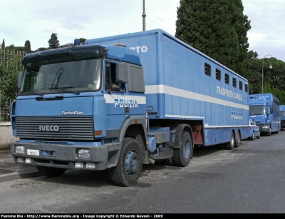 Iveco TurboStar 190-42
Polizia di Stato
Reparto a Cavallo
POLIZIA 78501
Parole chiave: Iveco TurboStar_190-42 Polizia78501 Festa_della_Repubblica_2009