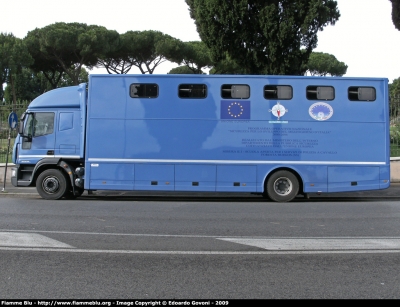 Iveco EuroCargo 160E28 II serie
Polizia di Stato
Reparto a Cavallo
Scuola per i Servizi a Cavallo, Foresta Burgos (Ss)
POLIZIA F9495
Parole chiave: Iveco EuroCargo_160E28_IIserie PoliziaF9495 Festa_della_Repubblica_2009